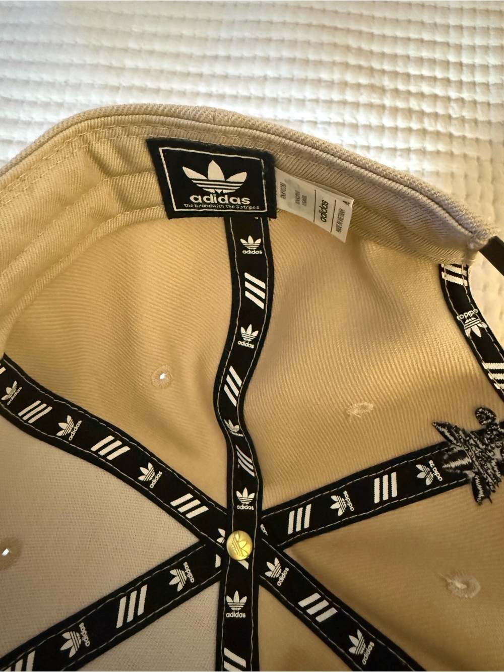 adidas Two-Tone Cream and Black Snapback Cap - Picture 5 of 5